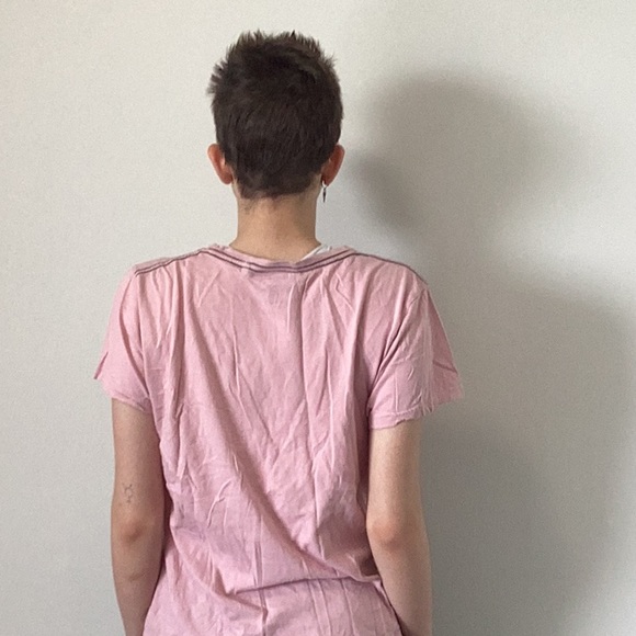 Light pink, California boulevard design, size medium, notorious brand. - Picture 2 of 2